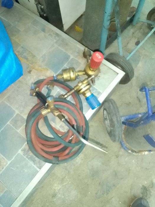 Vând aparat de sudura autogen