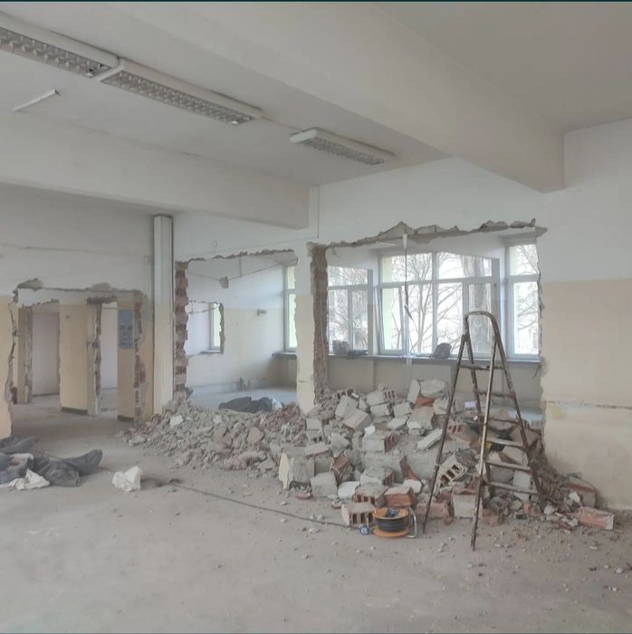 Извозване на Отпадъци, кърти чисти извозва, къртене в София