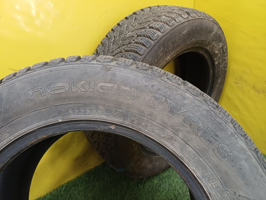 Шины 195/65 R15 Nokian пара.