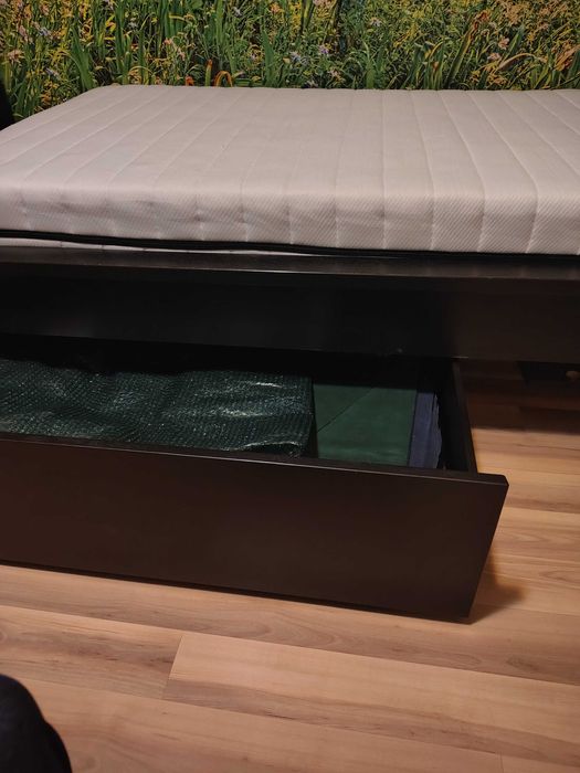 Легло Malm IKEA 200х90