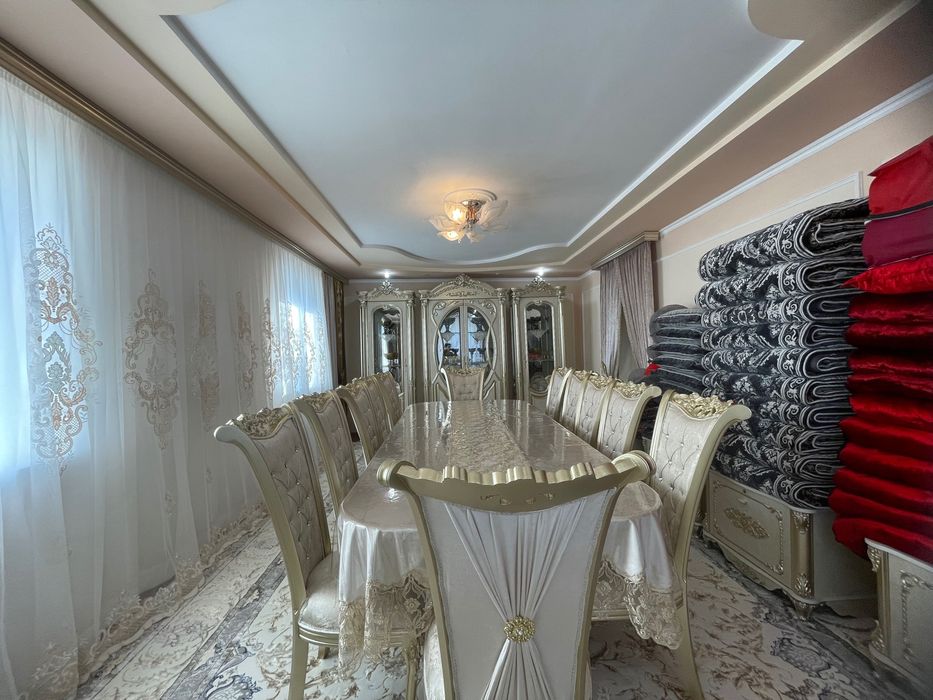 Стол, 12 стульев комплект