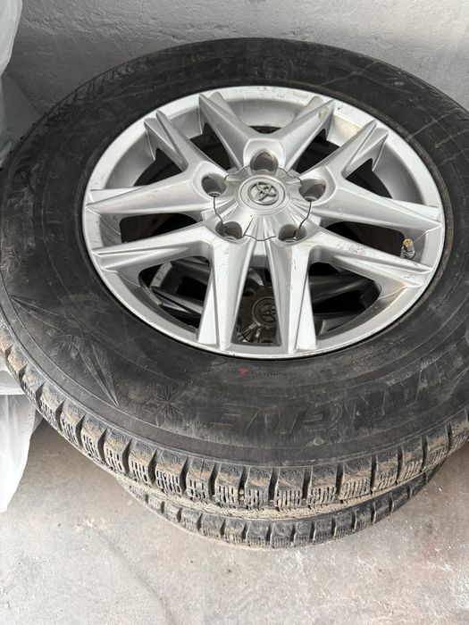 Шины с дисками на Lexus, Triangle