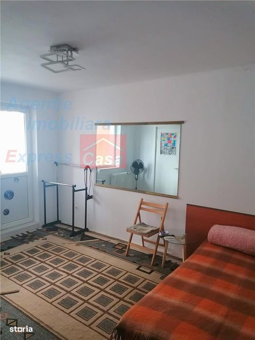 Garsoniera de inchiriat in Podu Ros, Tutora