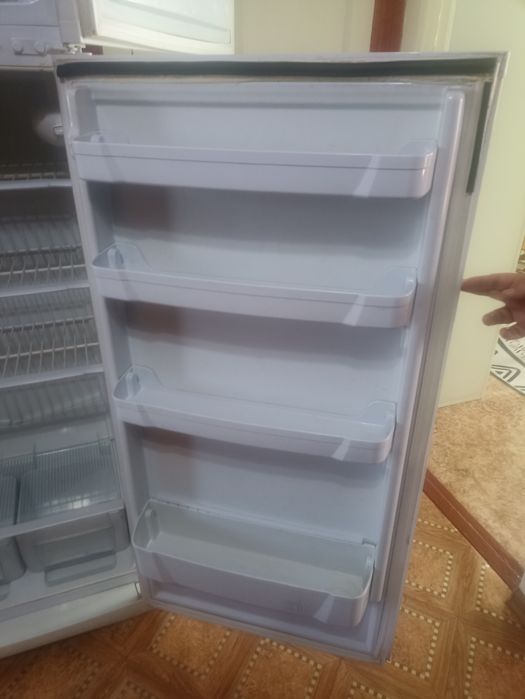 Продам холодильник Индезит