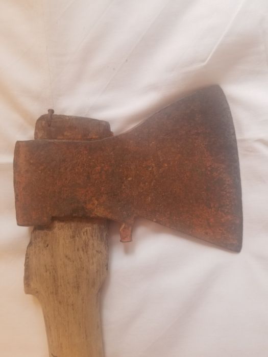 Топор советский.  Р-н Универмаг