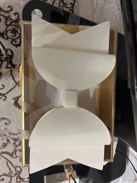 Подарочная коробка