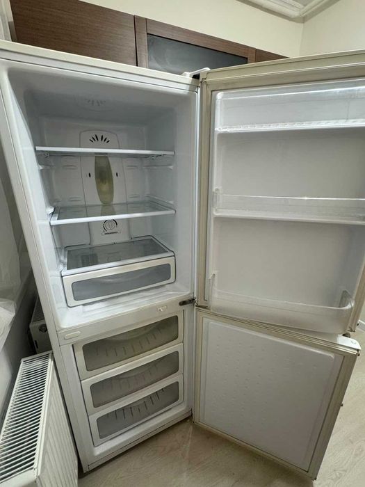 продам холодильник б/у