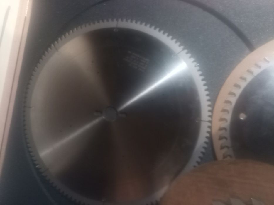 Vând pânze circular fabricate in germania
