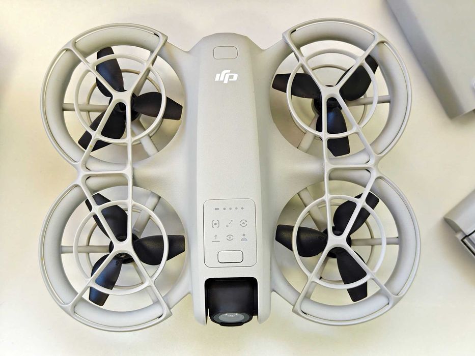 Drona DJI Neo Fly More Combo - Stare excelenta + Cadou geanta Sunnylife