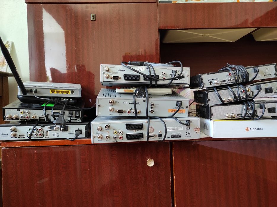 Спутниковый Тюнер.Головки