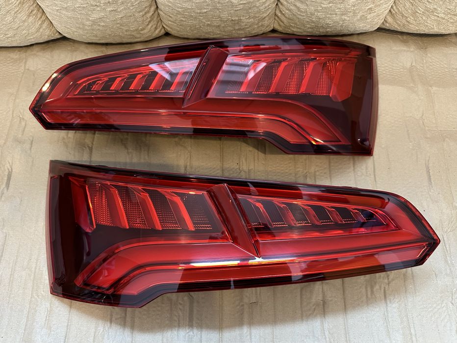 Stopuri, Stop stanga / Stop dreapta Audi Q5 80A FY