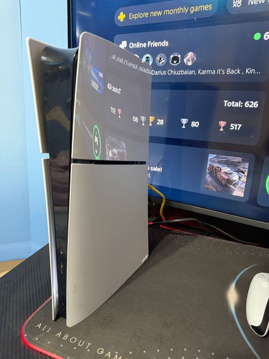 De vânzare PlayStation 5 slim 1tb SSD , in stare ca nou folosit putin curatat mereu de praf !