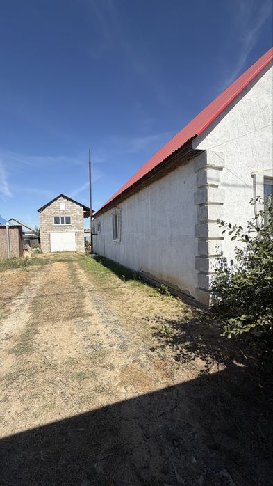 Продается дом с гаражом