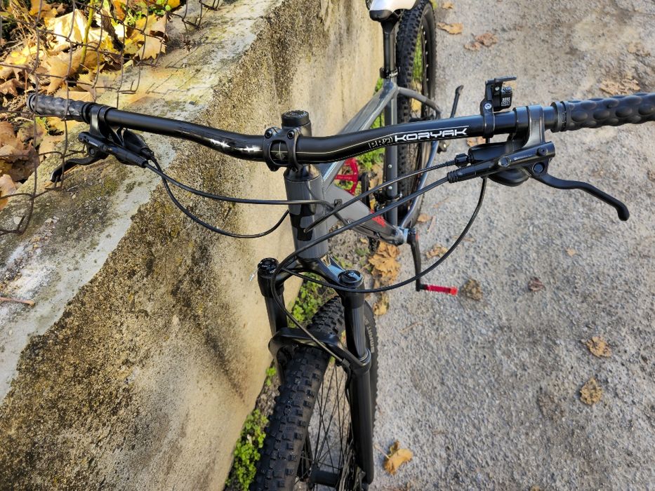 Cube Attention 29 цола 2x10 Deore Въздушна вилка Rockshox Judy,Куха ос