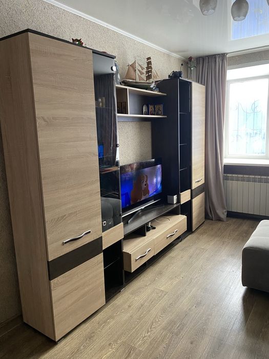 Продам стенку для зала