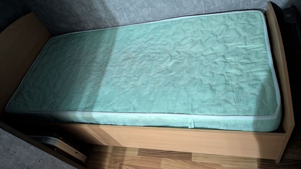 Детская кровать продам