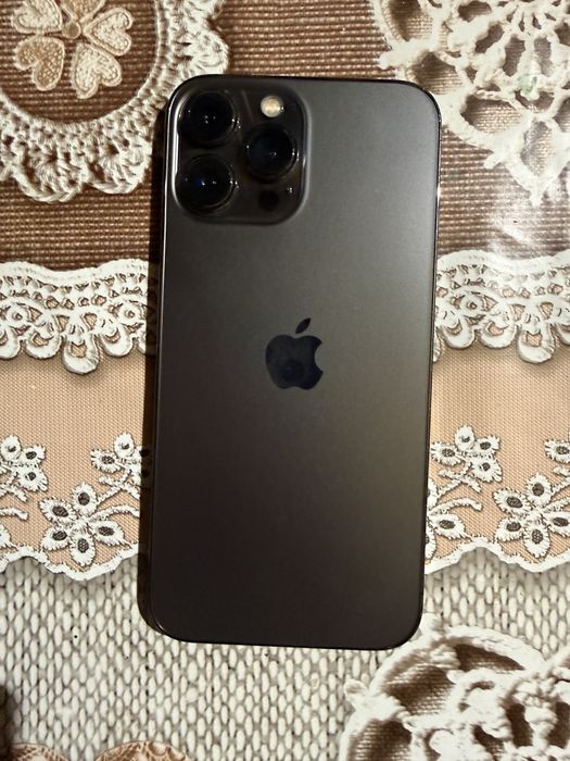 Продавам Iphone 13 pro max, 256GB, Graphite colour.