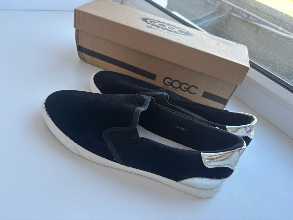 Продам мокасины  женские