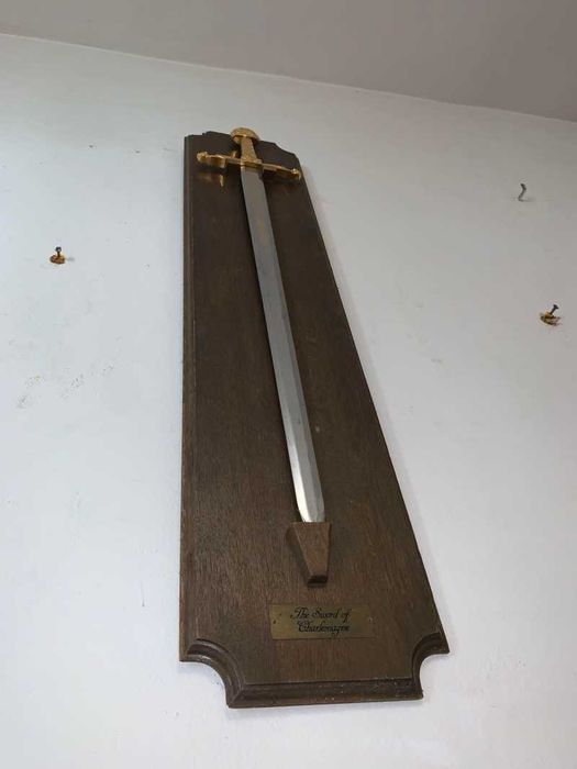 Panoplie/ sabie cu maner din bronz