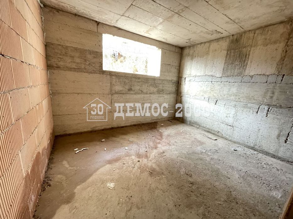 Продава се Тристаен апартамент в Варна, м-т Траката - 87 кв.м за 1244 €/кв.м - Снимка #2