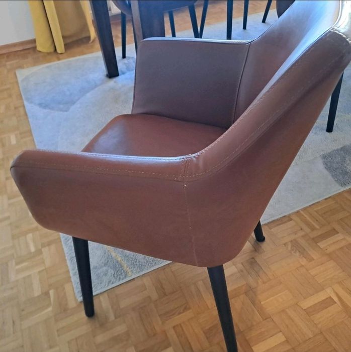 Scaune tip fotoliu din piele