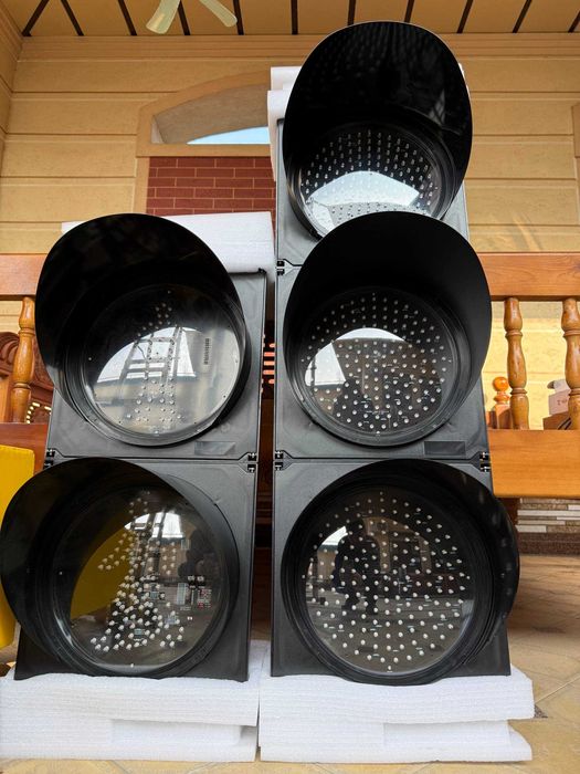 СВЕТОФОРЫ - транспортные пешеходные диаметром 300 мм (ЗАВОДСКИЕ)