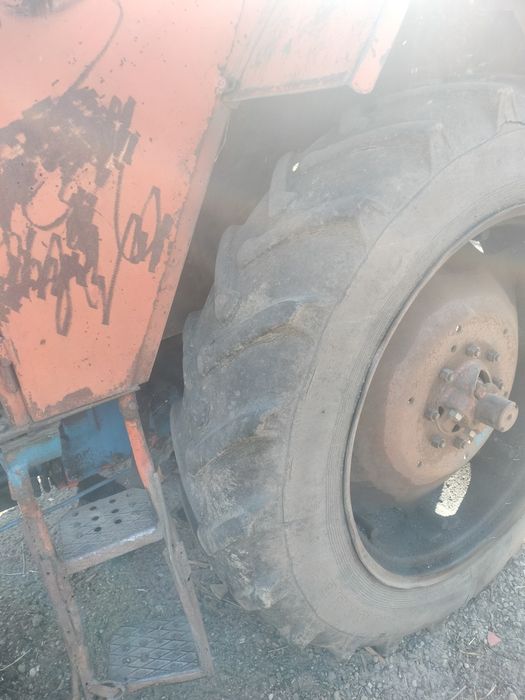 Vand tractor plug si cositoare