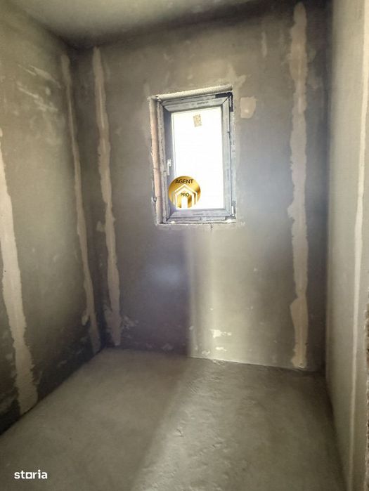 Casa de vanzare, P+1, 4 camere, 2 bai, teren 270mp