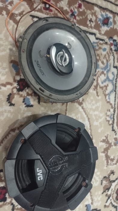 Продам 2 колонки на авто зву