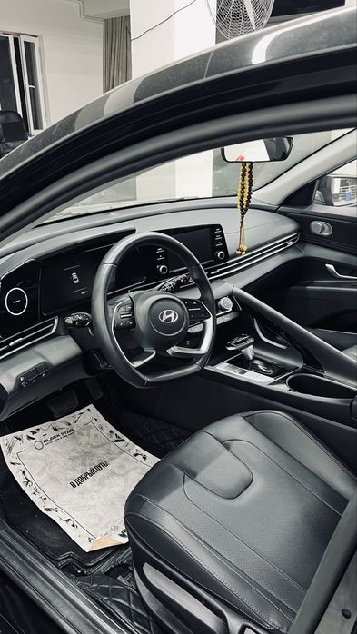 hyundai elantra 2023