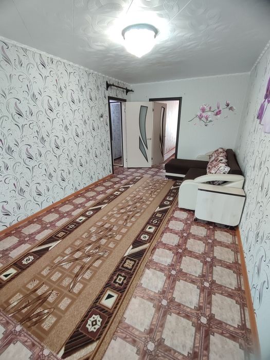 Продается 2-комн (6-10, 3 эт)