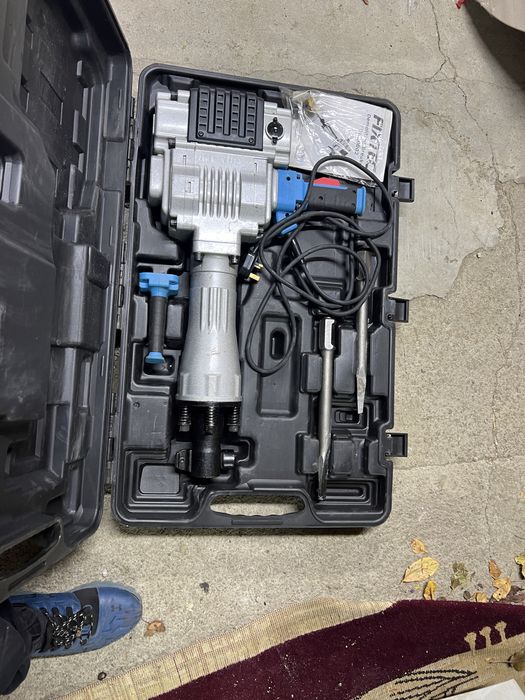 Бетонолом мощный