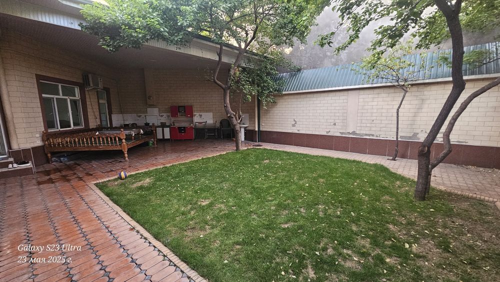 Dombirabod mahalla 3.7 sotix 6 ta xona tupik kochada