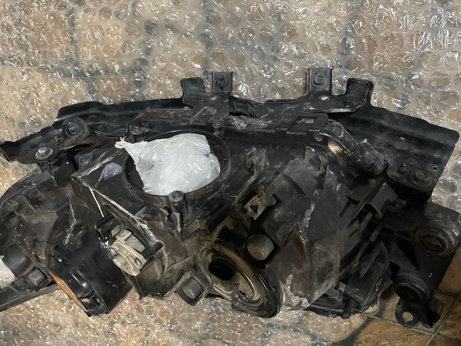 Фар Субару Форестер