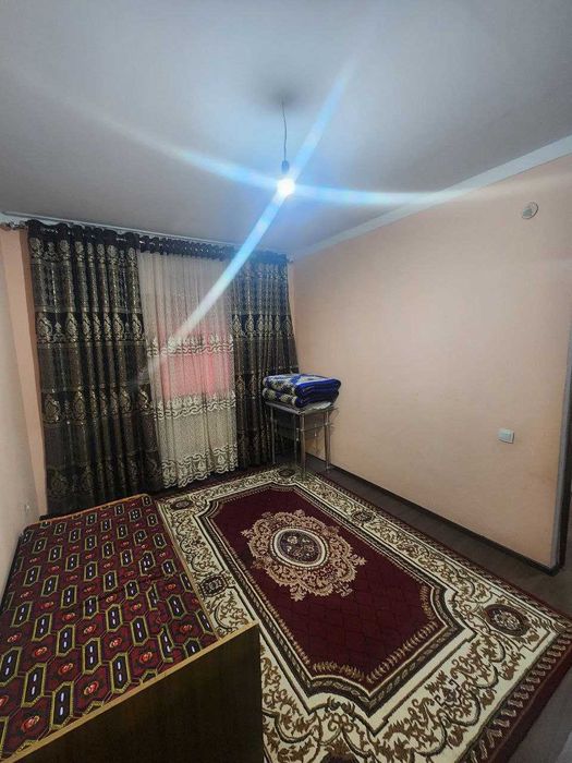 Sotiladi 3 xonali Guliston, Oktyabr