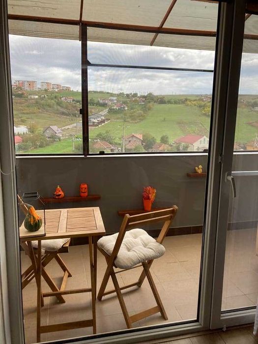 Apartament 3 camere, pe 2 niveluri, parcare inclusa