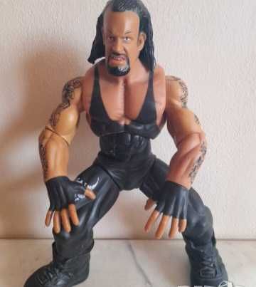 Кеч фигурки гробаря и батиста