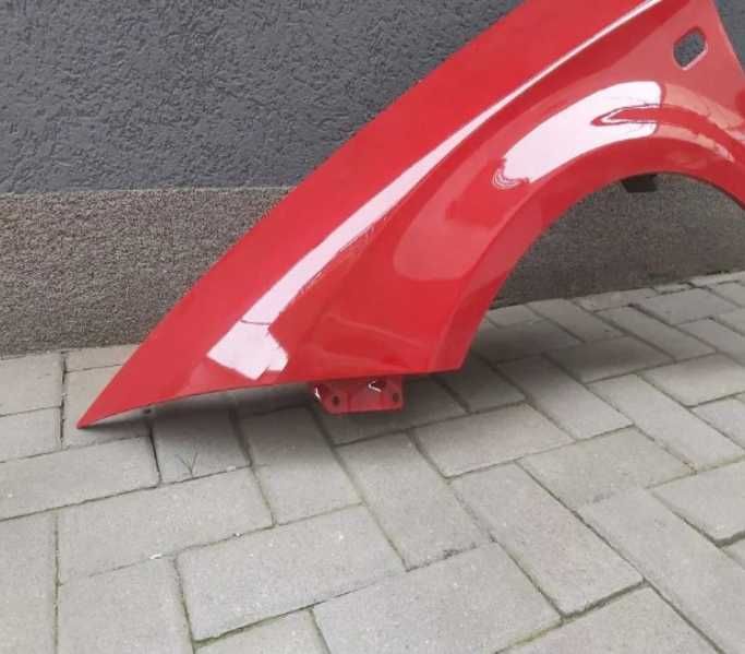 Aripa Fata Stanga Seat Leon 2005-2008 Vopsita Rosu