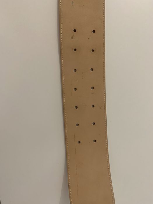 Vand curea din piele Furla stare foarte buna