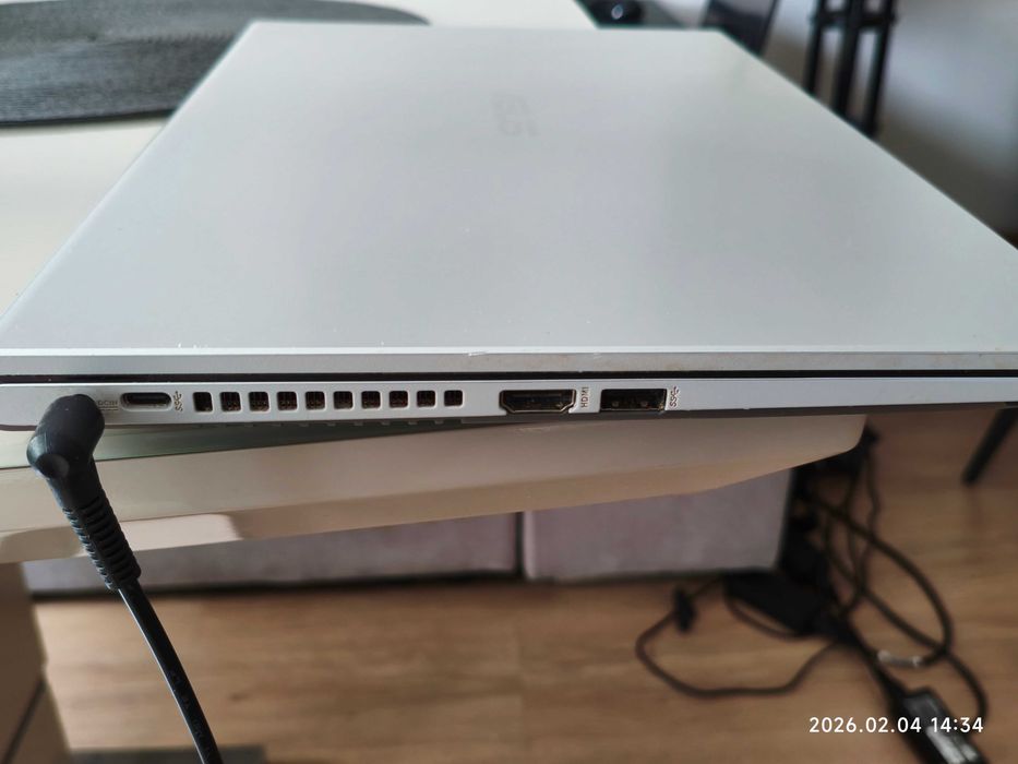 Лаптоп Asus X515E I3-1115G4 8GB DDR4 254 M2 SSD