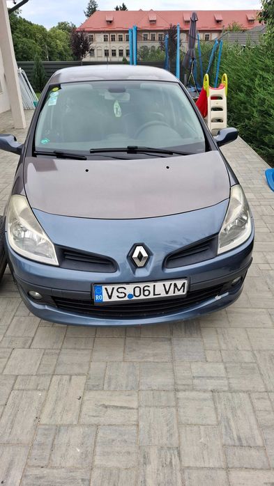 RENAULT Clio 2007