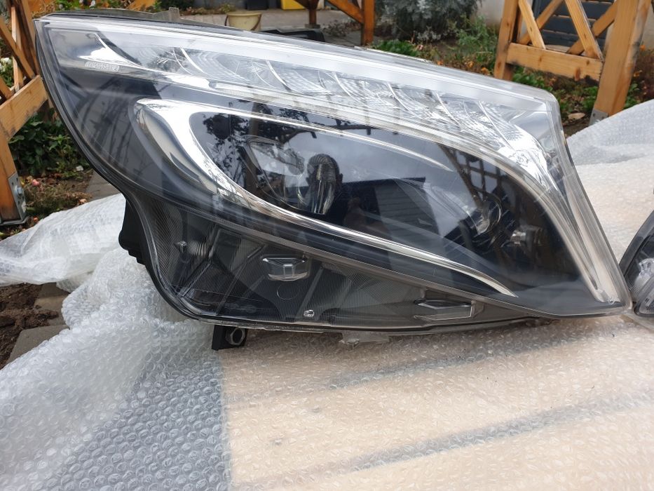 Set faruri led ils originale Mercedes w447  V clas