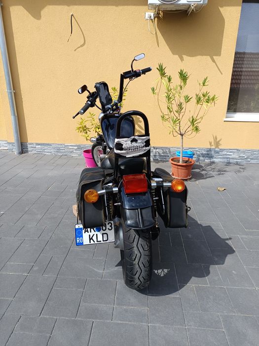 Suzuki intruder 800 VS