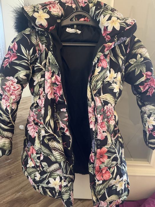 Пуховики, пальто брэндовые