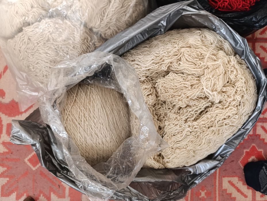 Вълнена прежда,нова