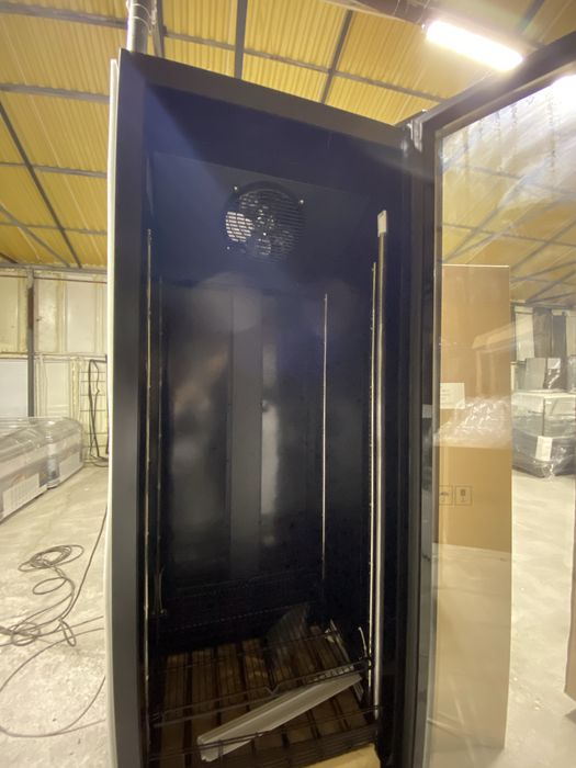 Vitrina frigorifica verticala neagra