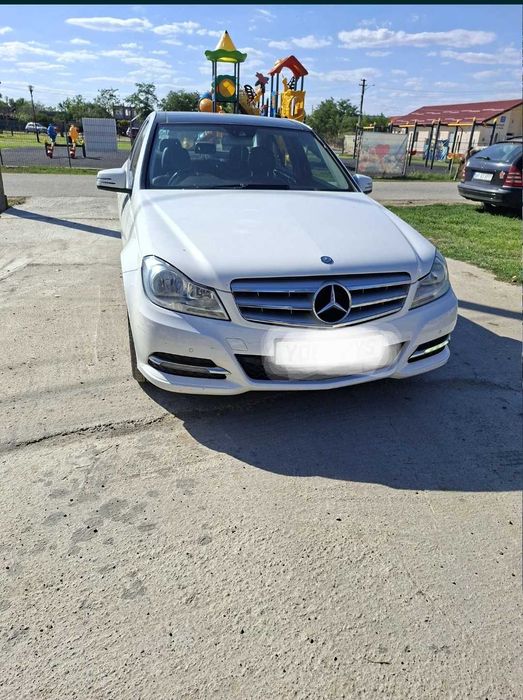Piese Mercedes w212 w204/capota aripa trager,portiera,etc