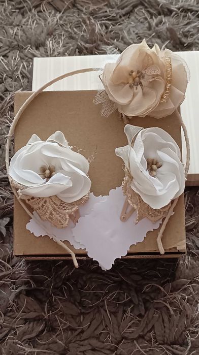 Диадема и шноли за коса