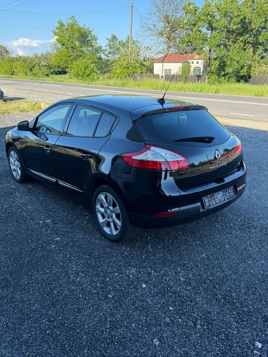 Vând Renault Megane 3- Bose - 1.5 dci - 110 cp  - Euro 5