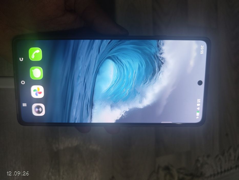 Продам смартфон Techno Camon 40